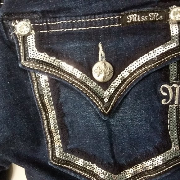 Miss Me super skinny size 29x31 like new - Picture 6 of 8